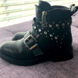 Girls size 12 crystal studded combat boots. Excellent Condition! Steve Madden